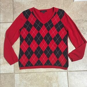 EUC! Tommy Hilfiger Red and Dark Blue medium Argyle Sweater